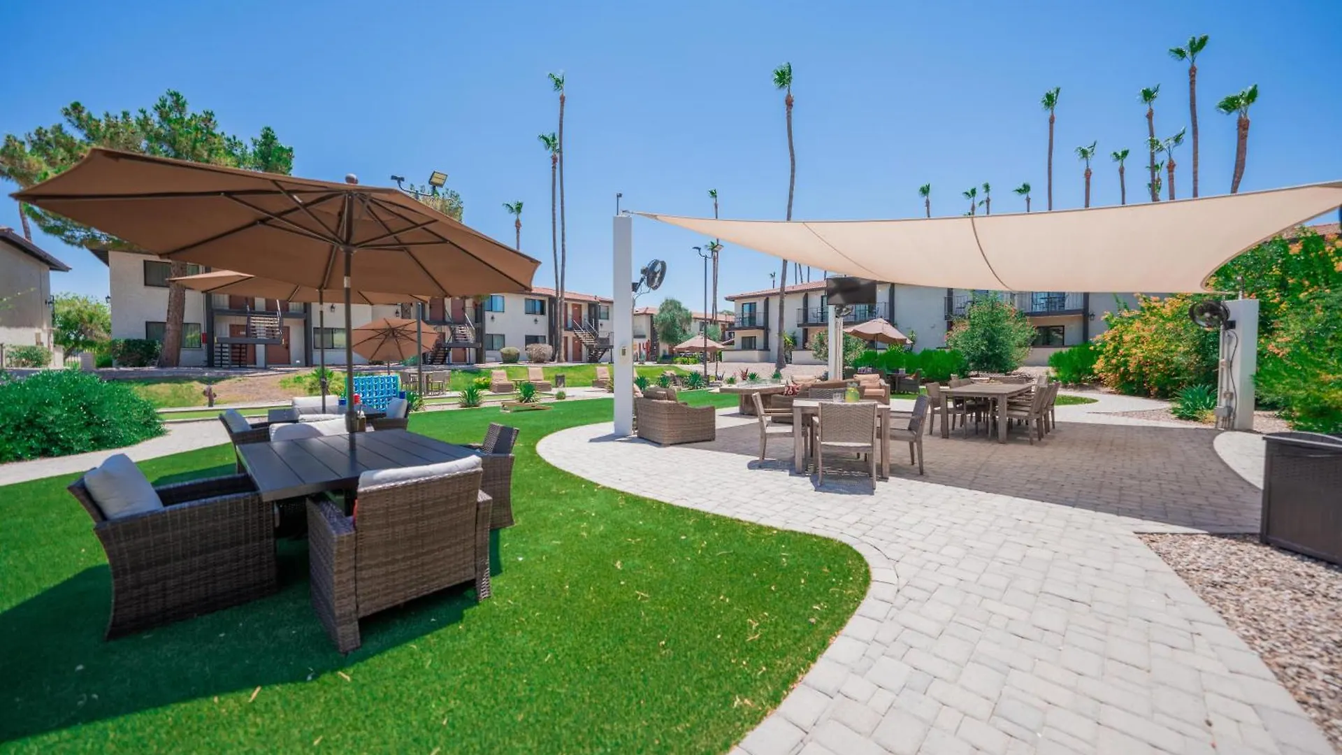 145 Fully Furnished 1Br Suite-Pet Friendly location